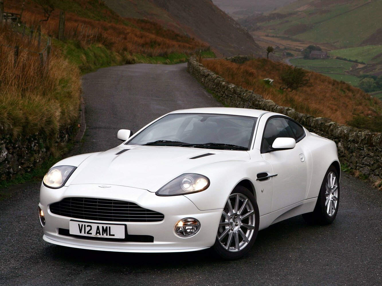 Aston Martin Vanquish I (2001-2007) - Купе S