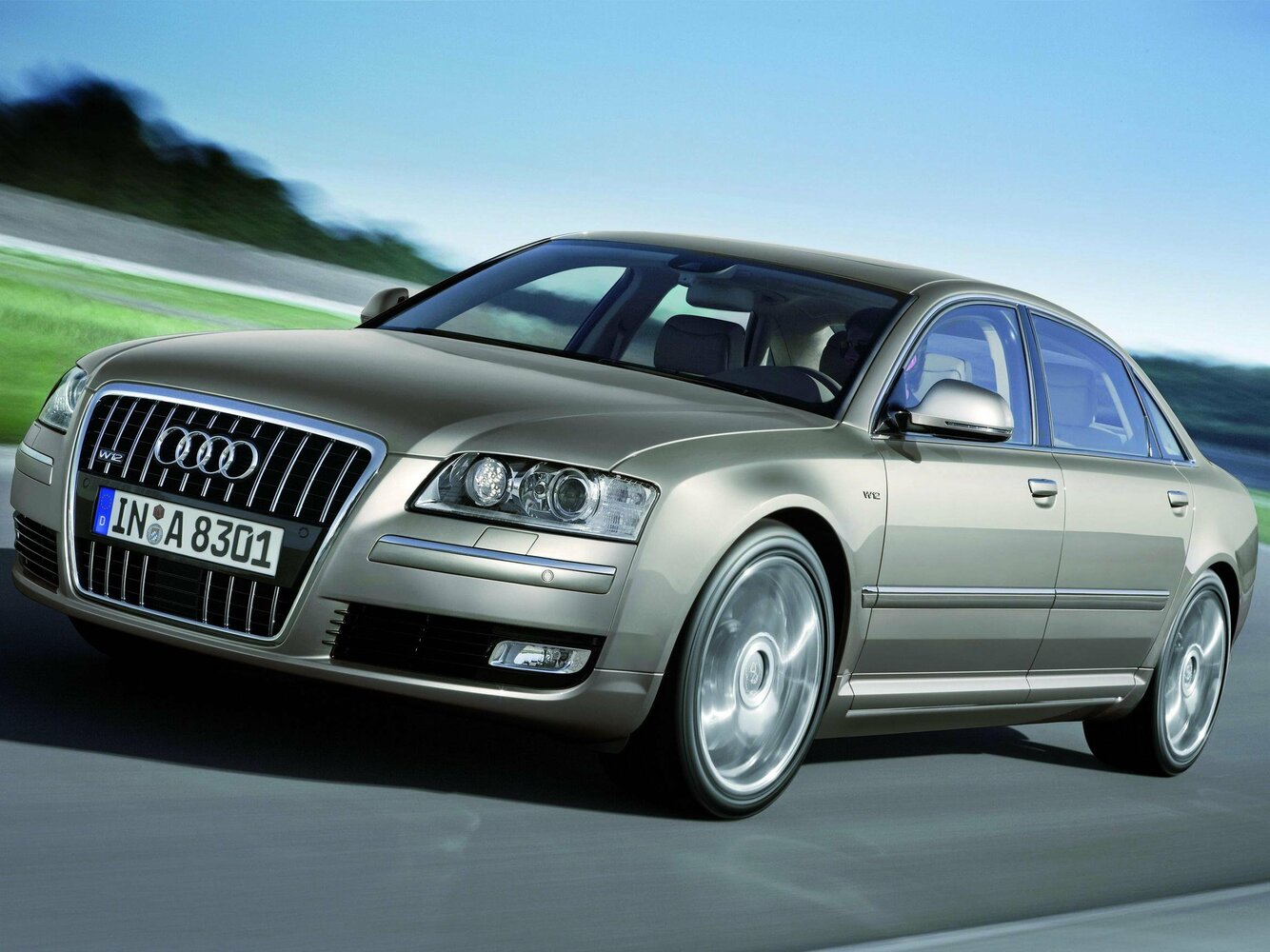 Audi A8 II (2002-2010) - Седан Long