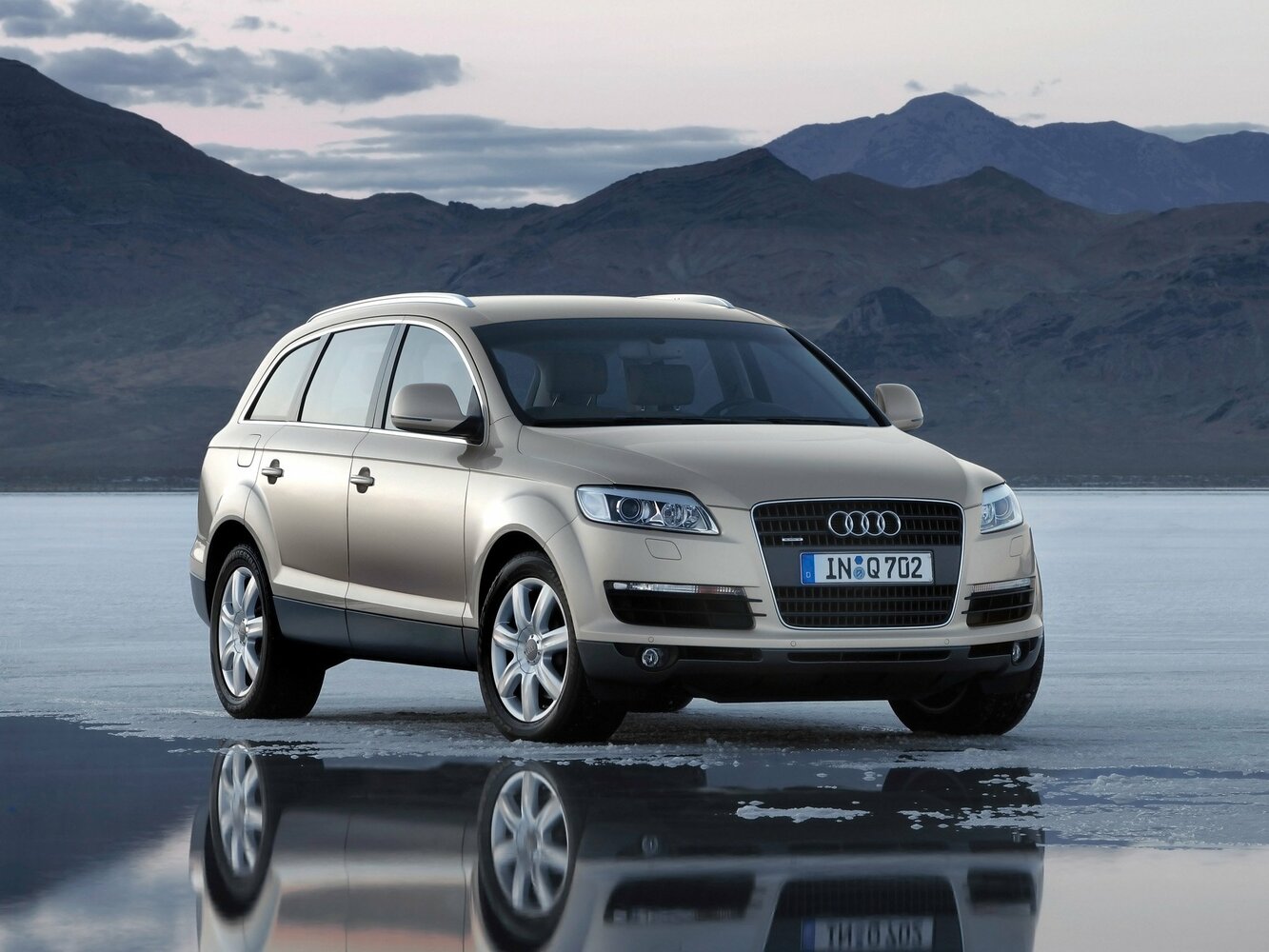 Audi Q7 I (2005-2015) - Внедорожник 5 дв.