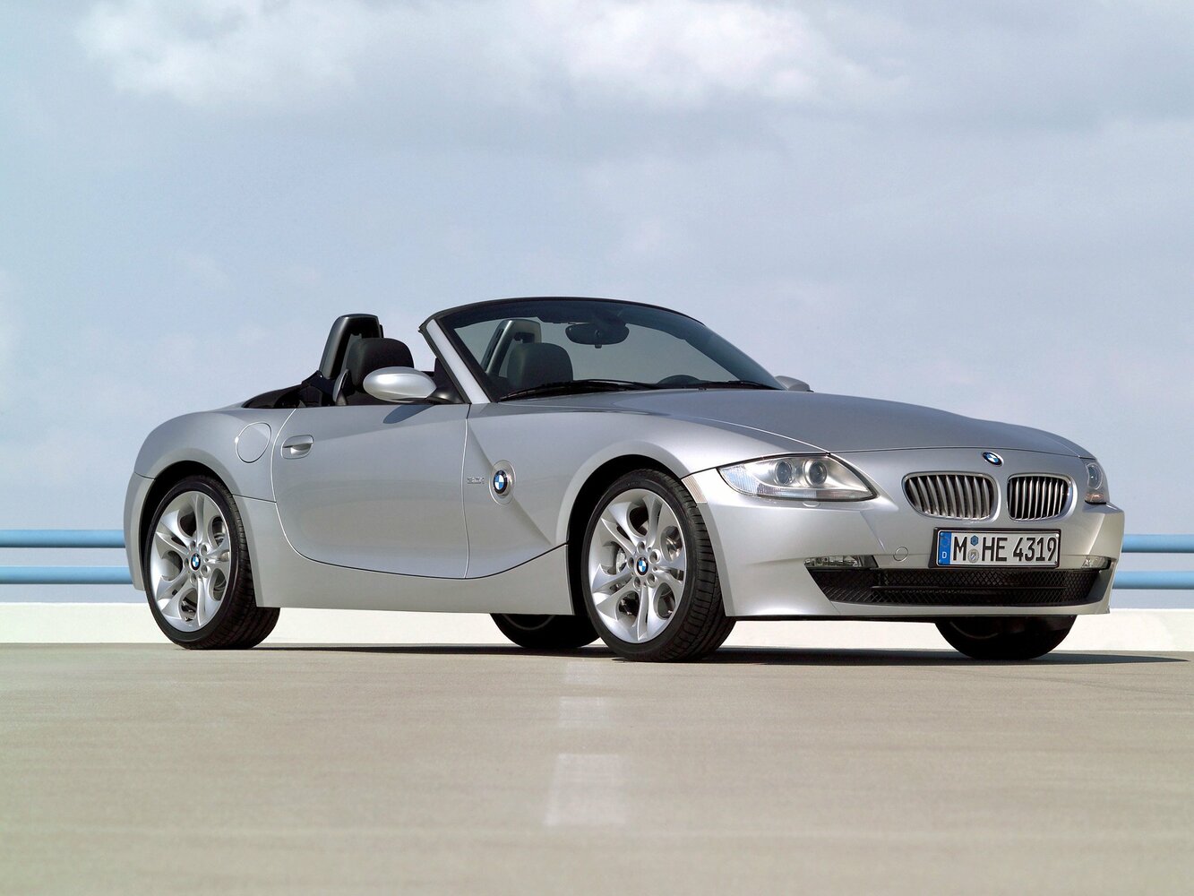BMW Z4 I (2002-2009) - Родстер