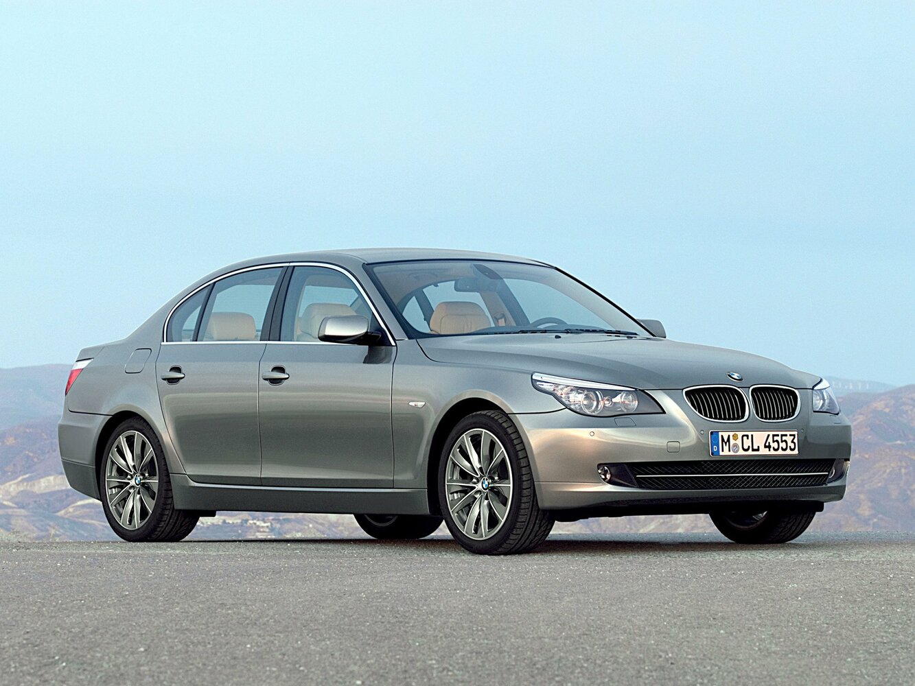 BMW 5 серии V (2003-2010) - Седан