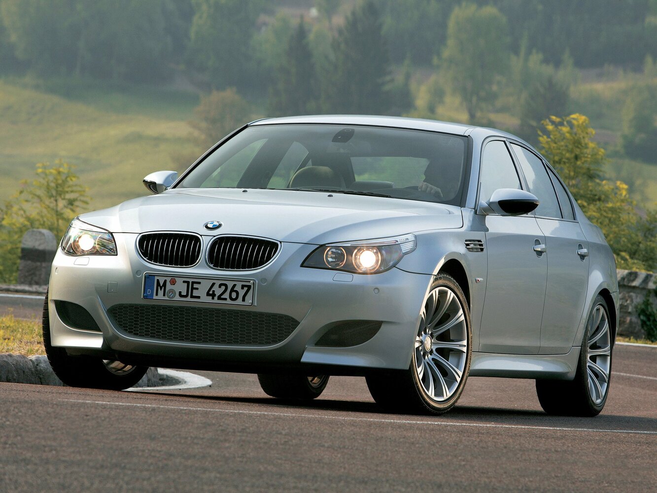 BMW M5 IV (2004-2010) - Седан