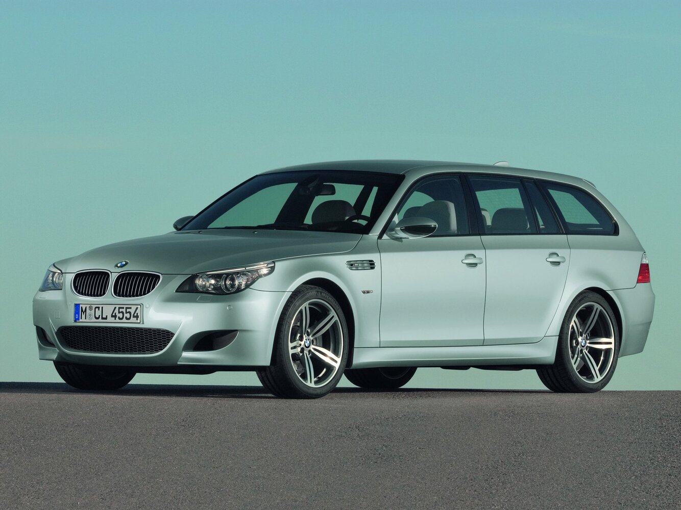 BMW M5 IV (2004-2010) - Универсал 5 дв.