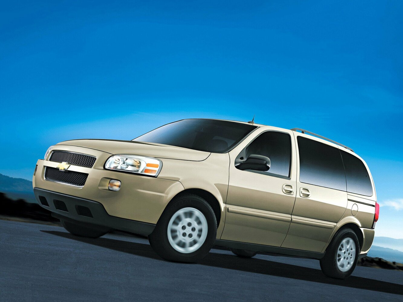 Chevrolet Uplander I (2004-2008) - Минивэн