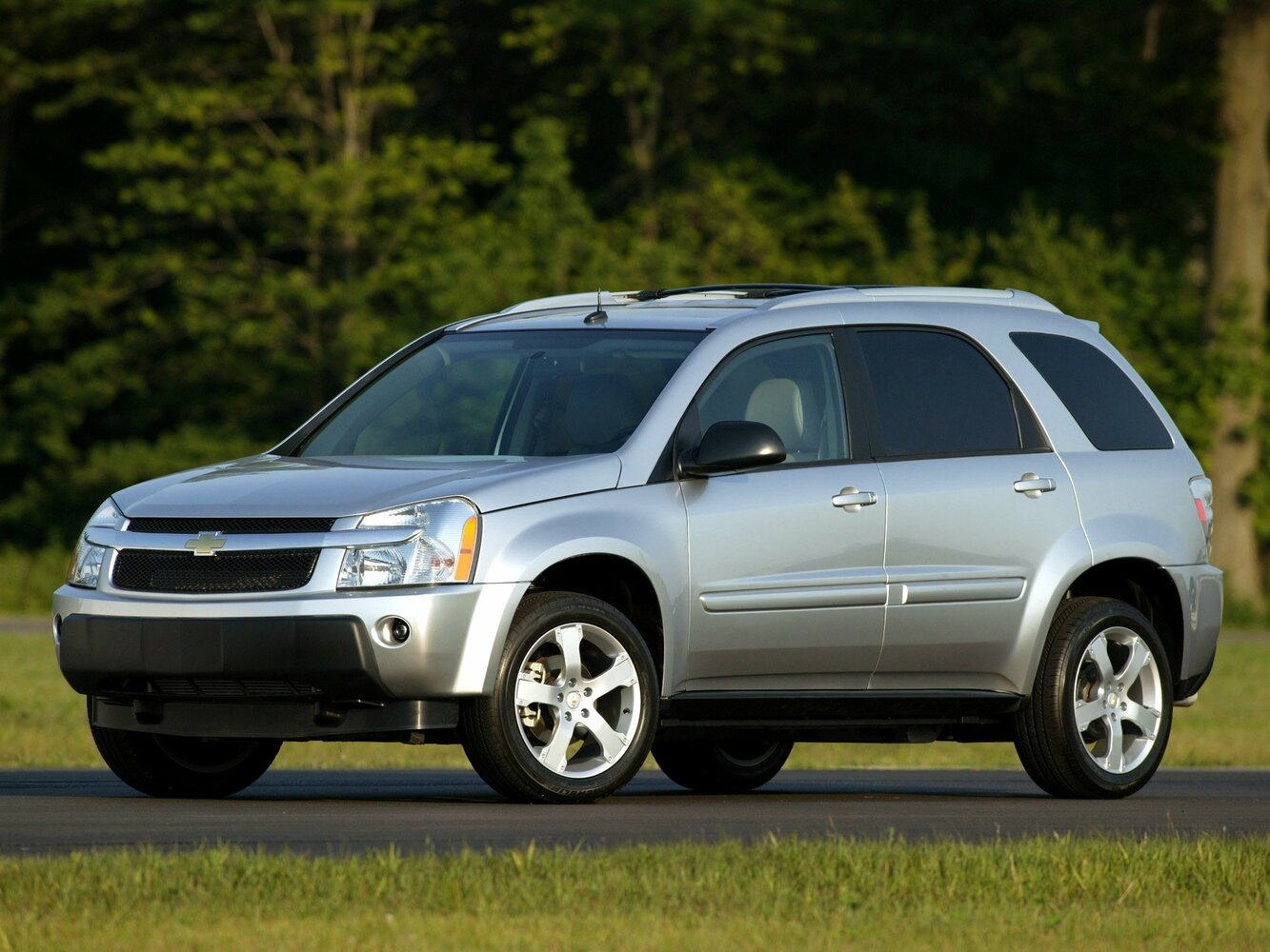 Chevrolet Equinox I (2004-2009) - Внедорожник 5 дв.