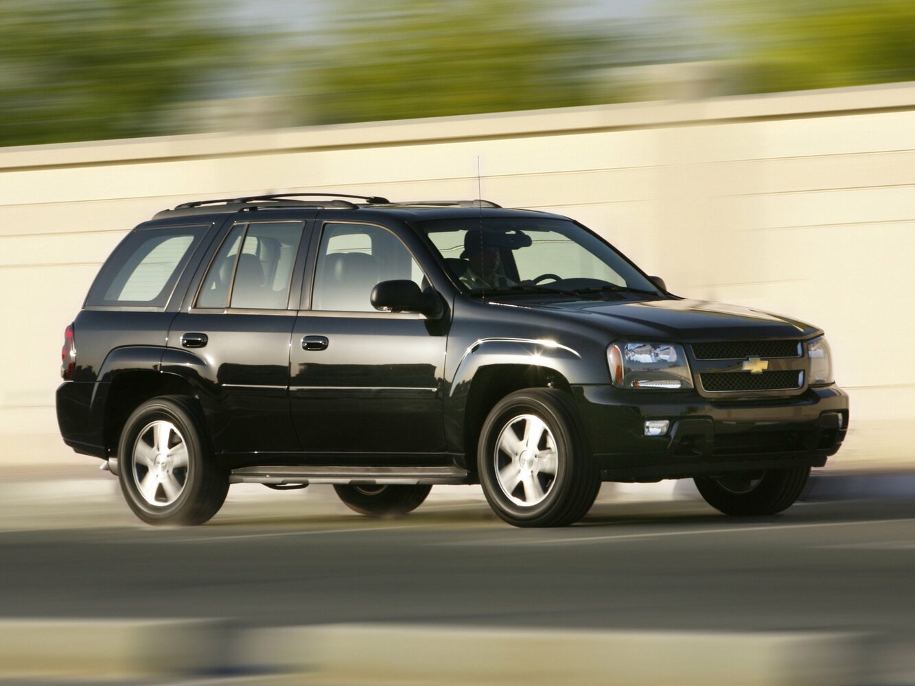 Chevrolet TrailBlazer I (2001-2009) - Внедорожник 5 дв.