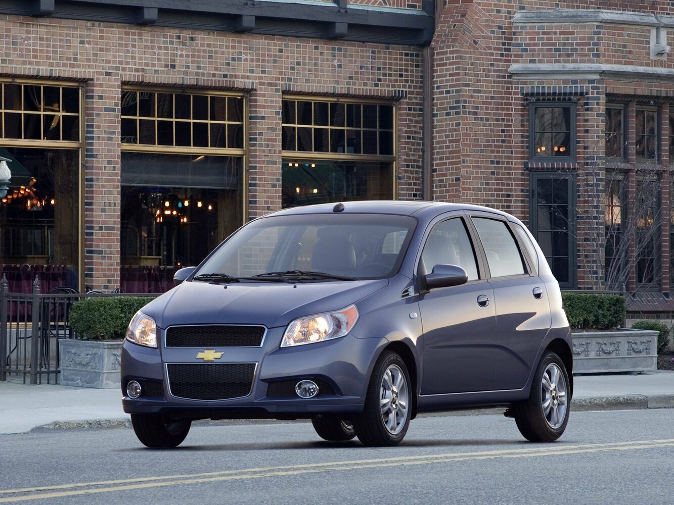 Chevrolet Aveo I (2002-2012) - Хэтчбек 5 дв.