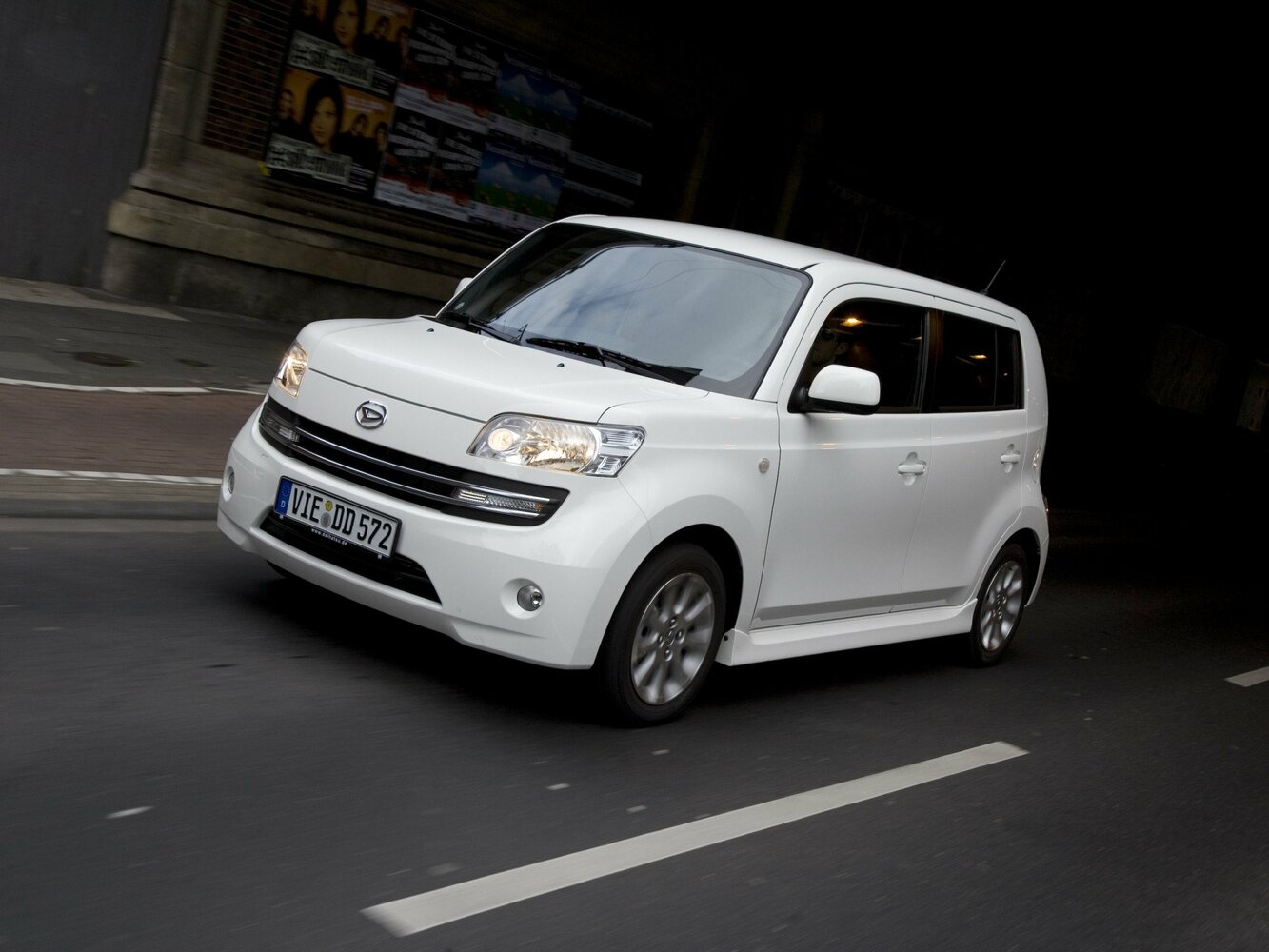 Daihatsu Materia I (2006-2013) - Хэтчбек 5 дв.