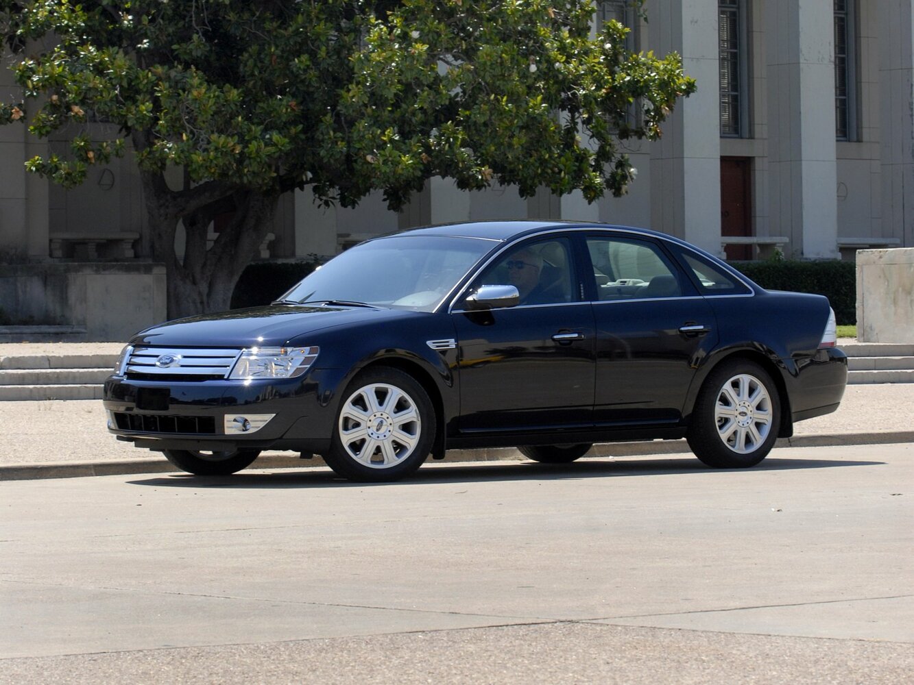 Ford Taurus V (2007-2009) - Седан