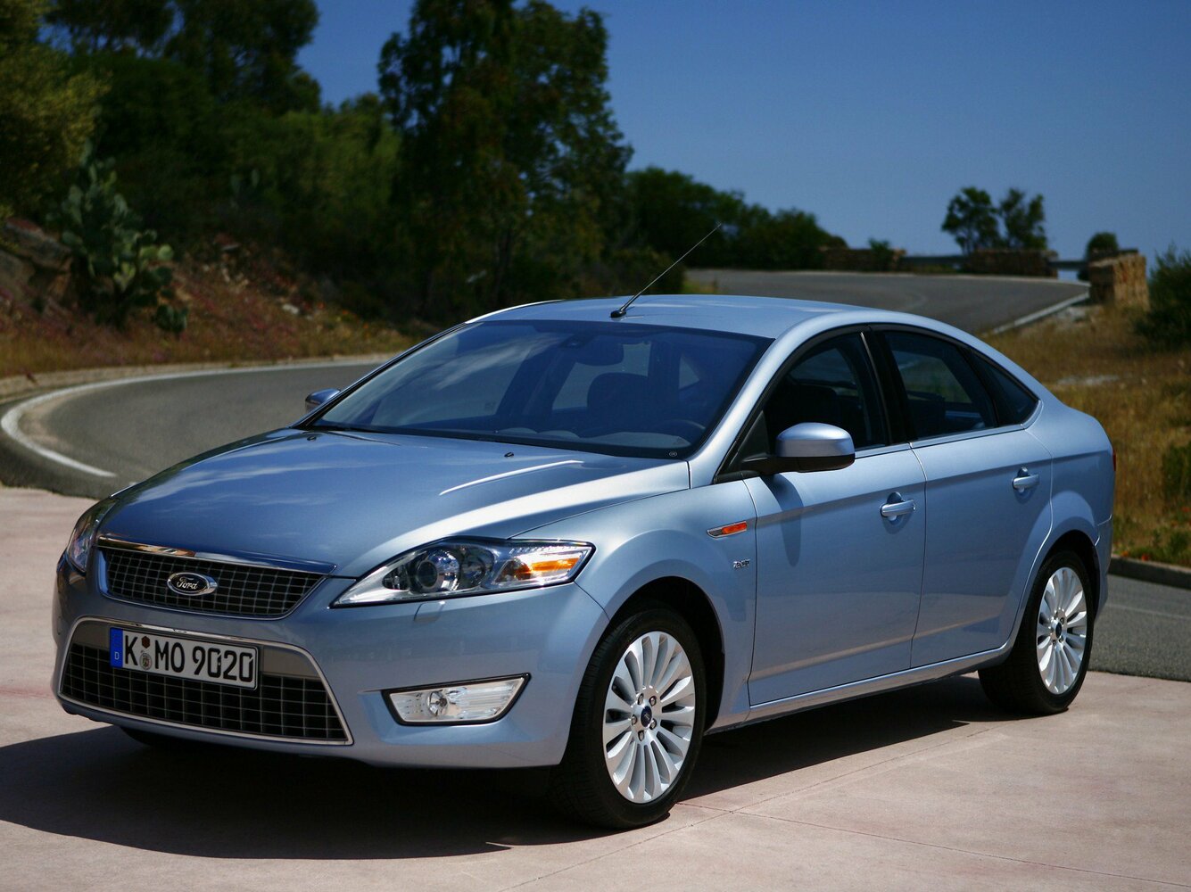 Ford Mondeo IV (2006-2014) - Лифтбек
