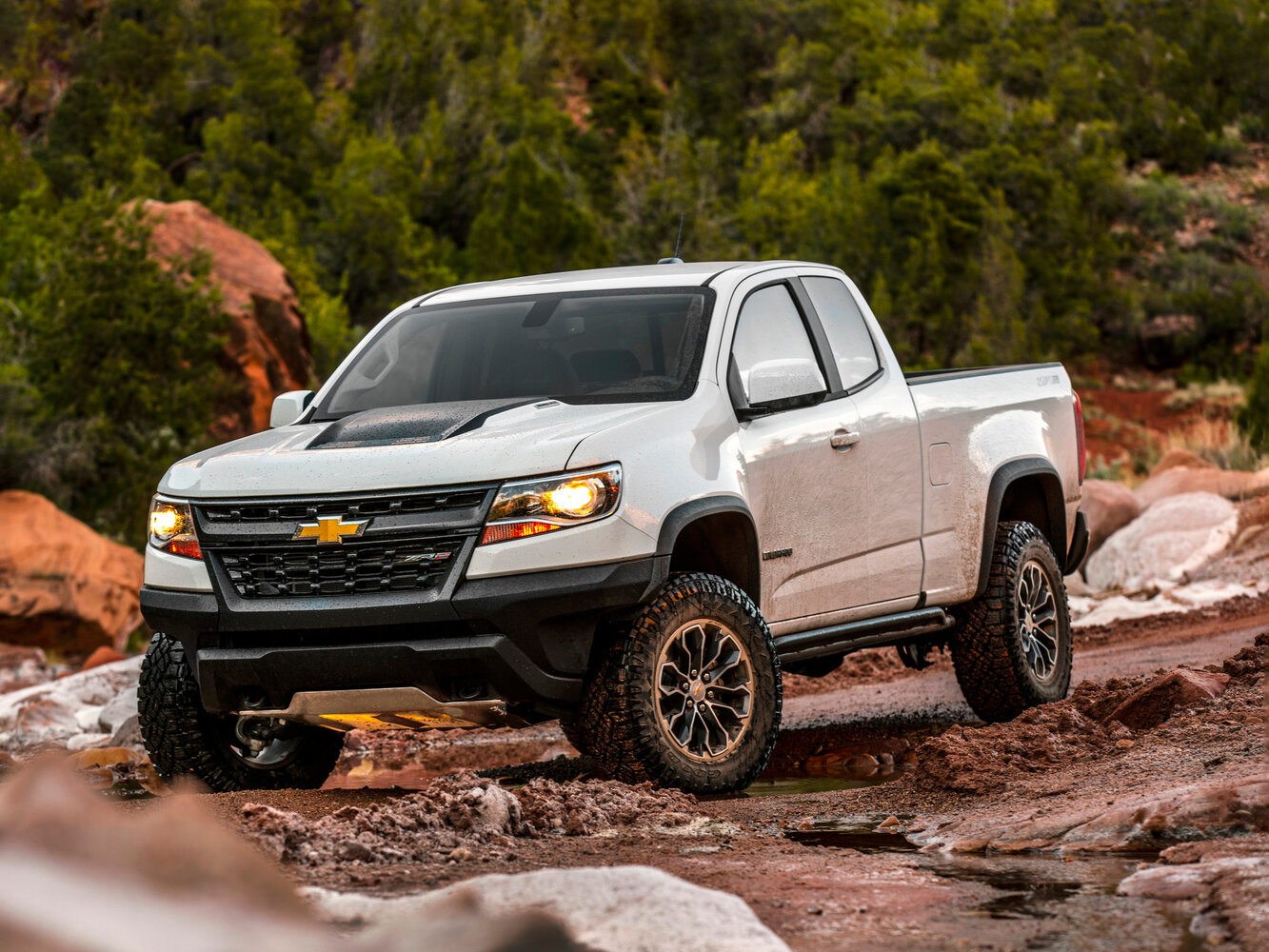 Chevrolet Colorado II (2012-2022) - Пикап Полуторная кабина ZR2 Extended Cab