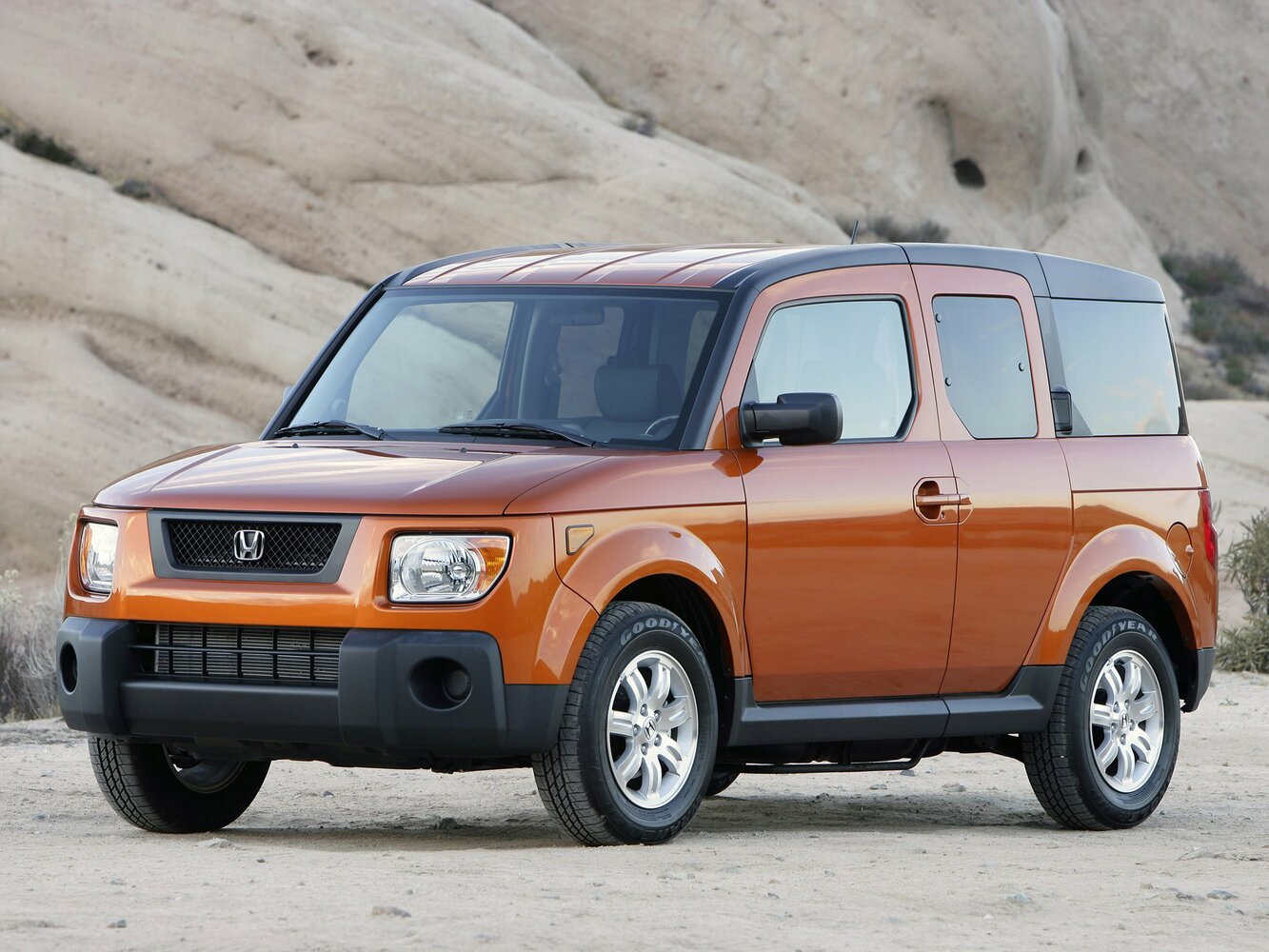 Honda Element I (2002-2011) - Внедорожник 5 дв.