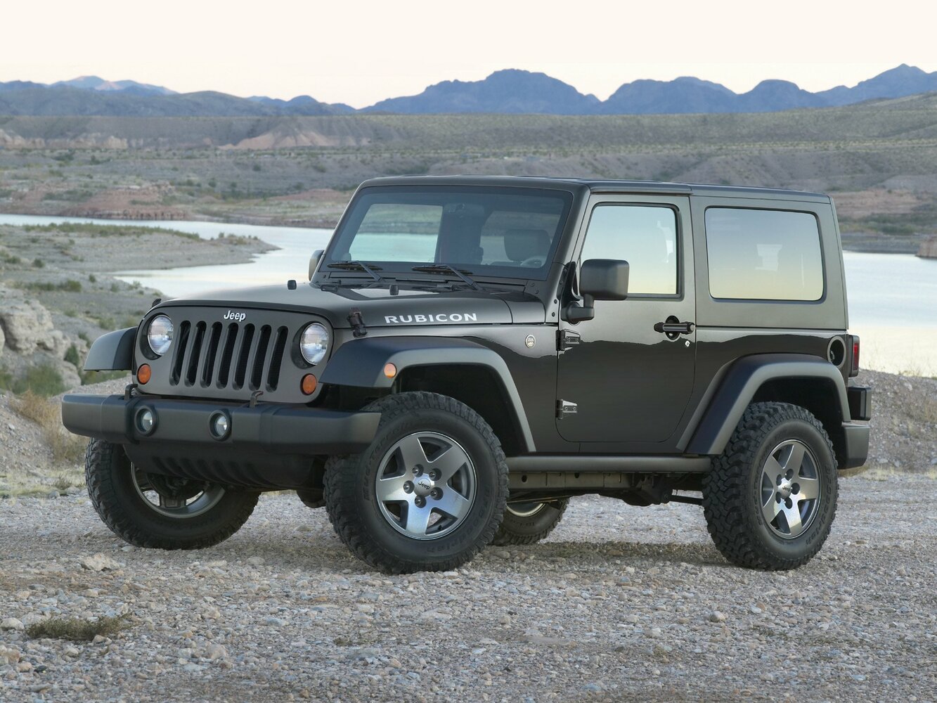 Jeep Wrangler III (2007-2018) - Внедорожник 3 дв.