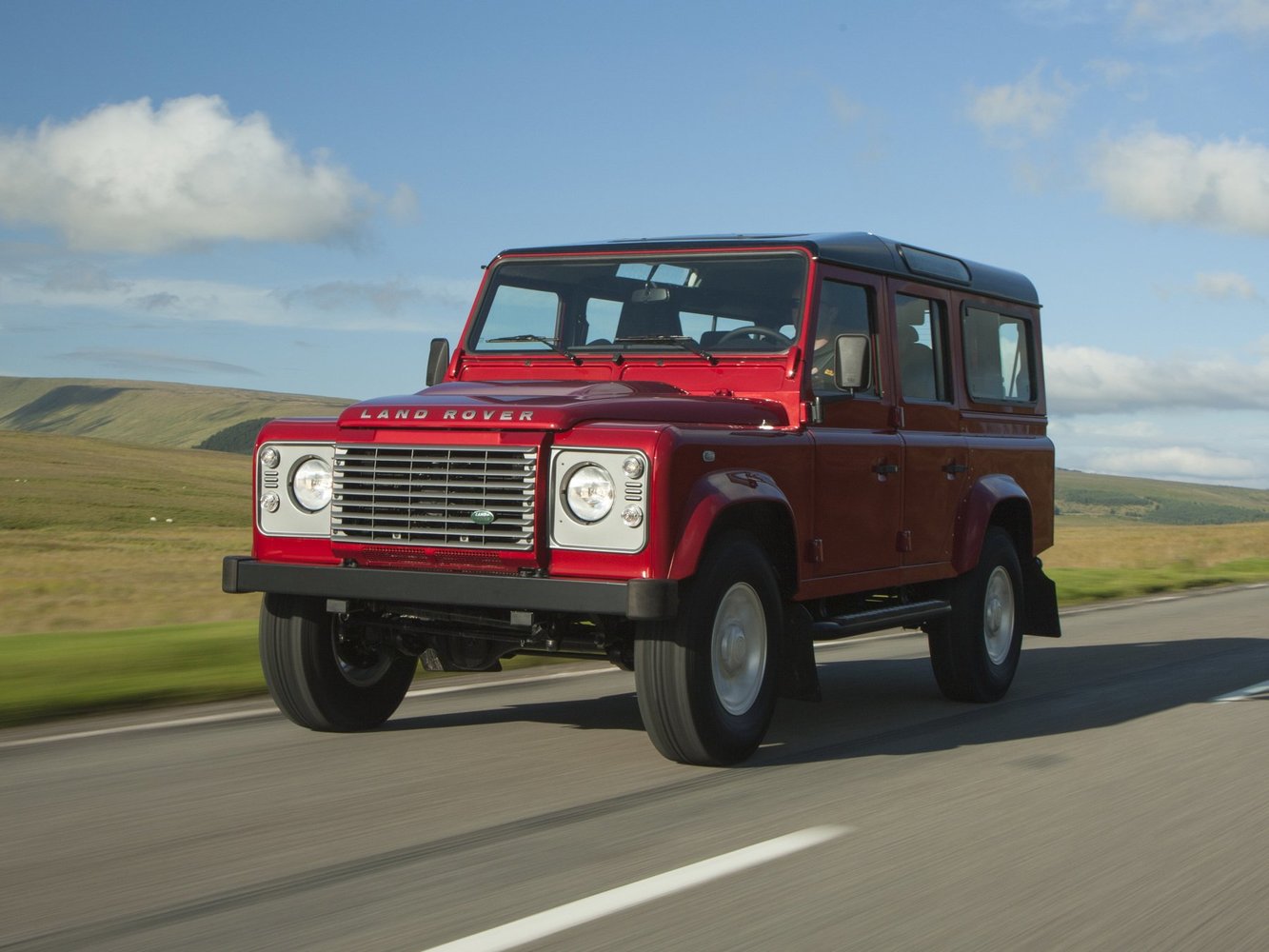 Land Rover Defender I (1983-2016) - Внедорожник 5 дв.