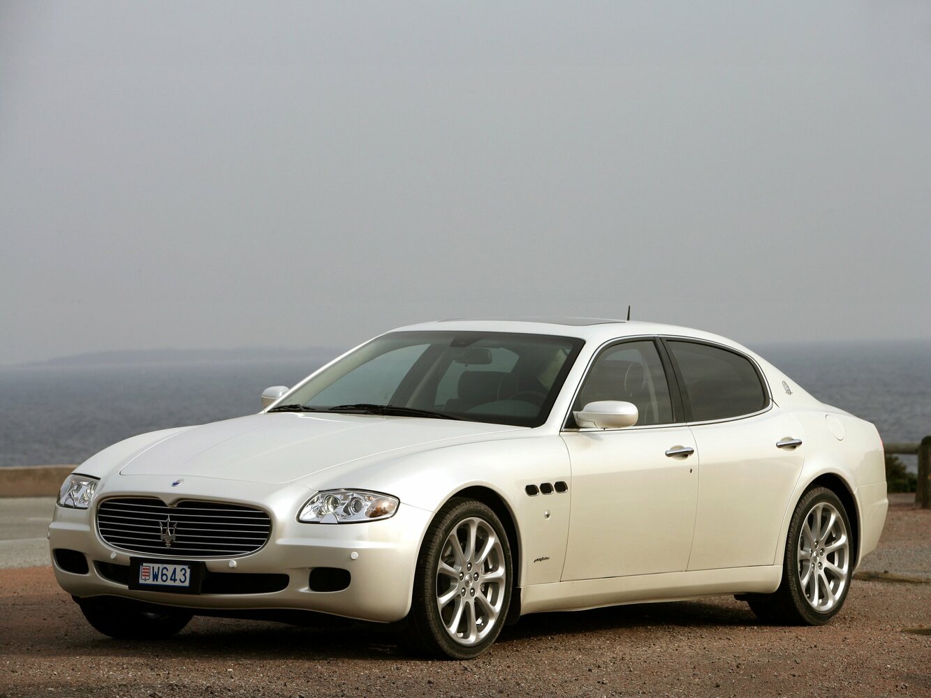 Maserati Quattroporte V (2003-2012) - Седан