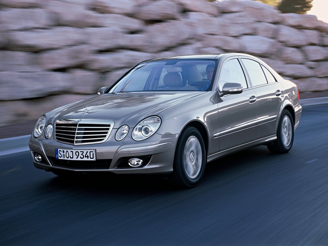 Mercedes-Benz E-Класс III (2002-2009) - Седан