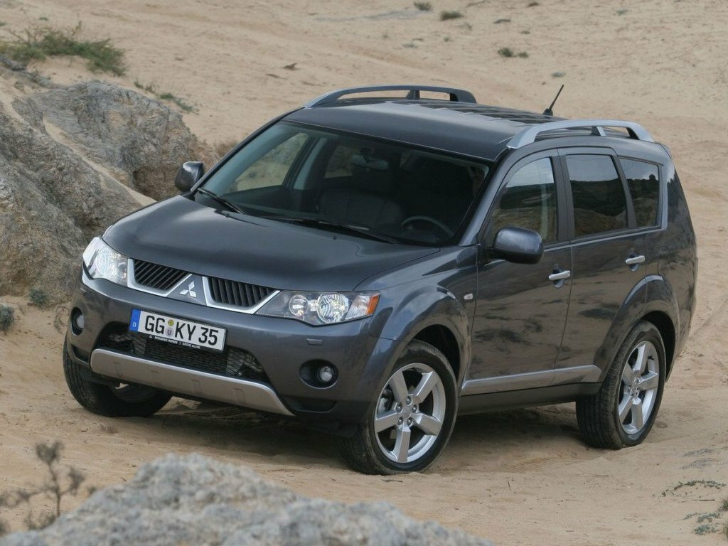 Mitsubishi Outlander II (2005-2013) - Внедорожник 5 дв.