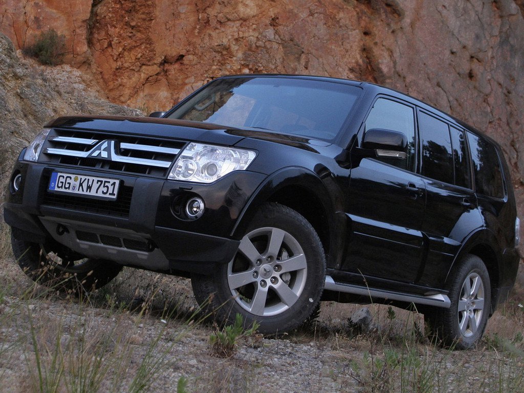 Mitsubishi Pajero IV (2006-2022) - Внедорожник 5 дв.