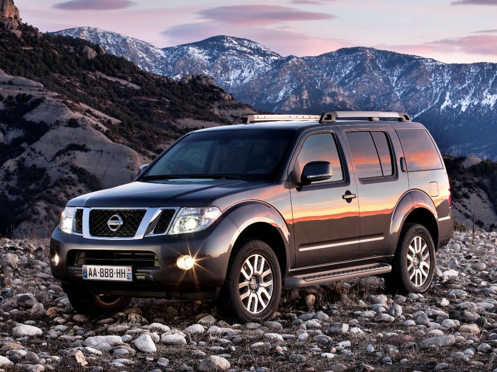 Nissan Pathfinder III (2004-2014) - Внедорожник 5 дв.
