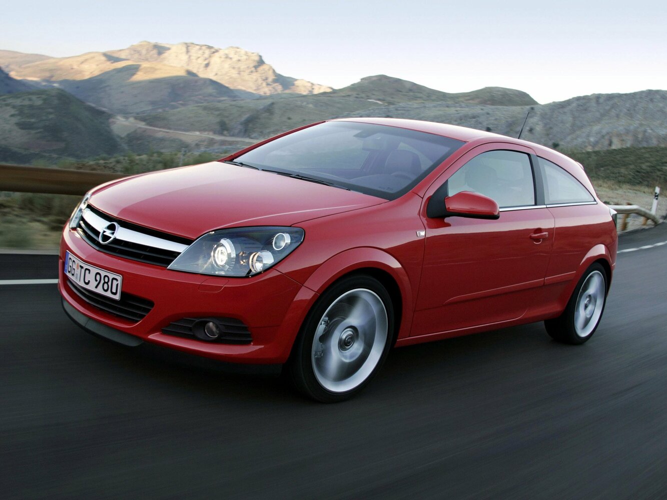 Opel Astra H (2004-2014) - Хэтчбек 3 дв. GTC