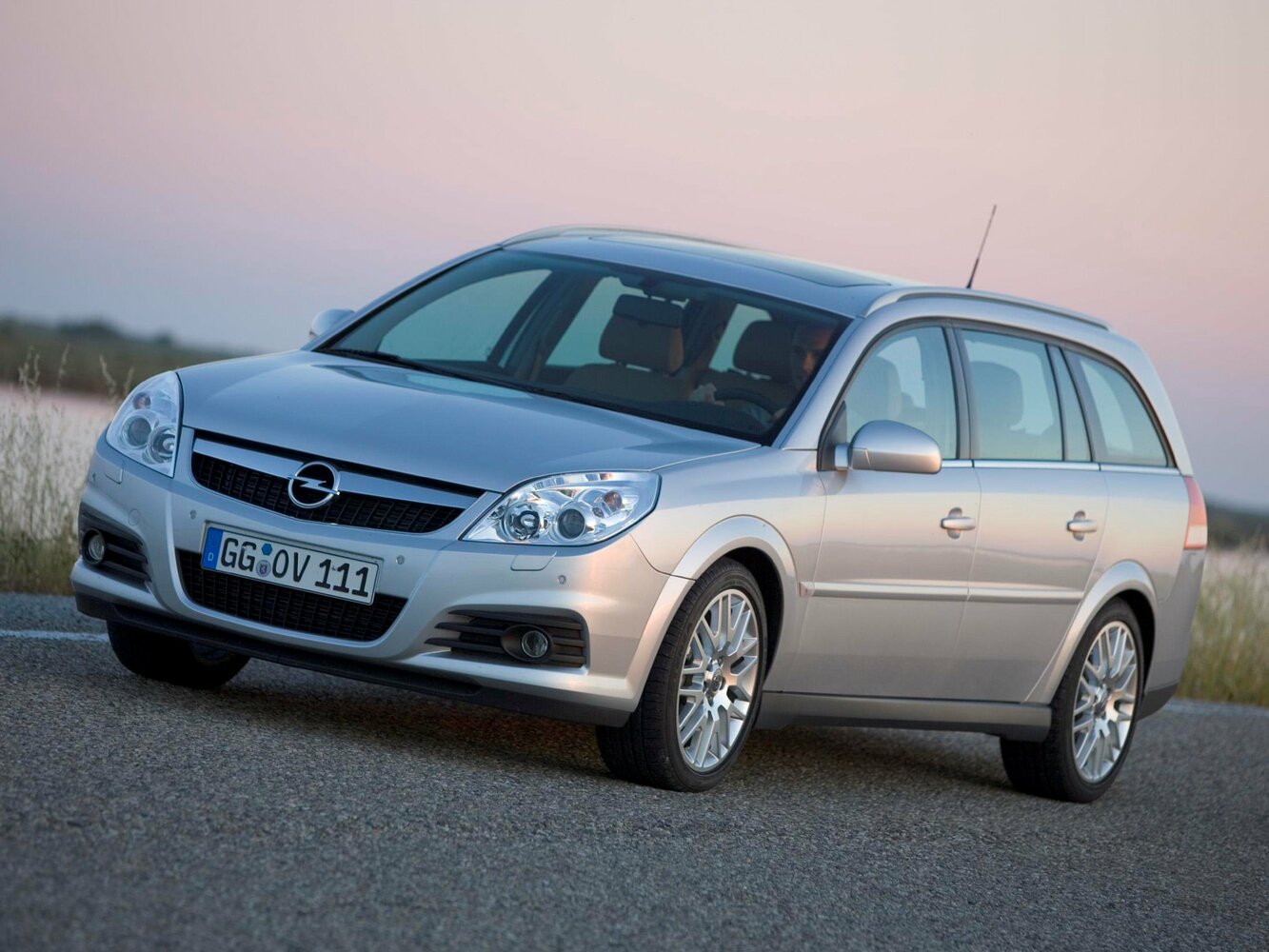Opel Vectra C (2002-2008) - Универсал 5 дв.