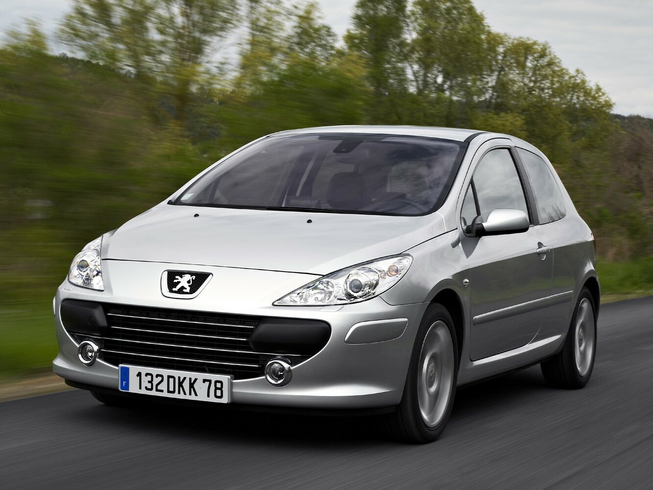 Peugeot 307 I (2001-2008) - Хэтчбек 3 дв.