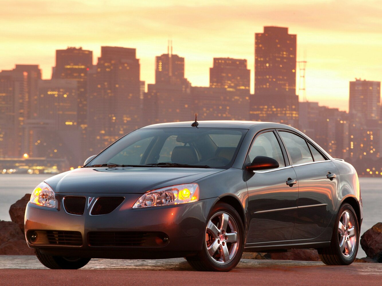 Pontiac G6 I (2004-2009) - Седан
