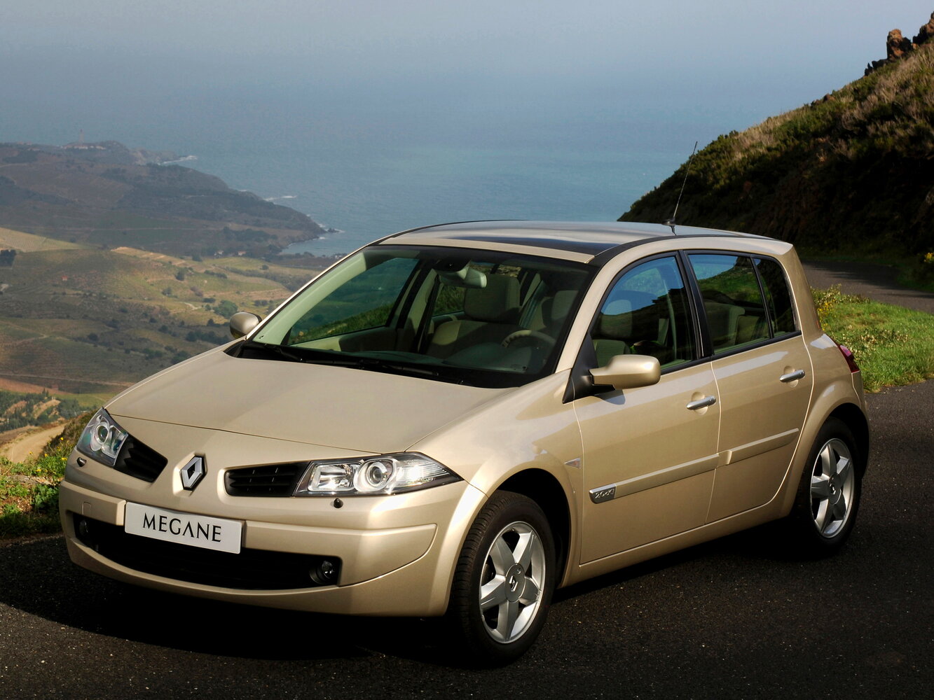Renault Megane II (2002-2009) - Хэтчбек 5 дв.