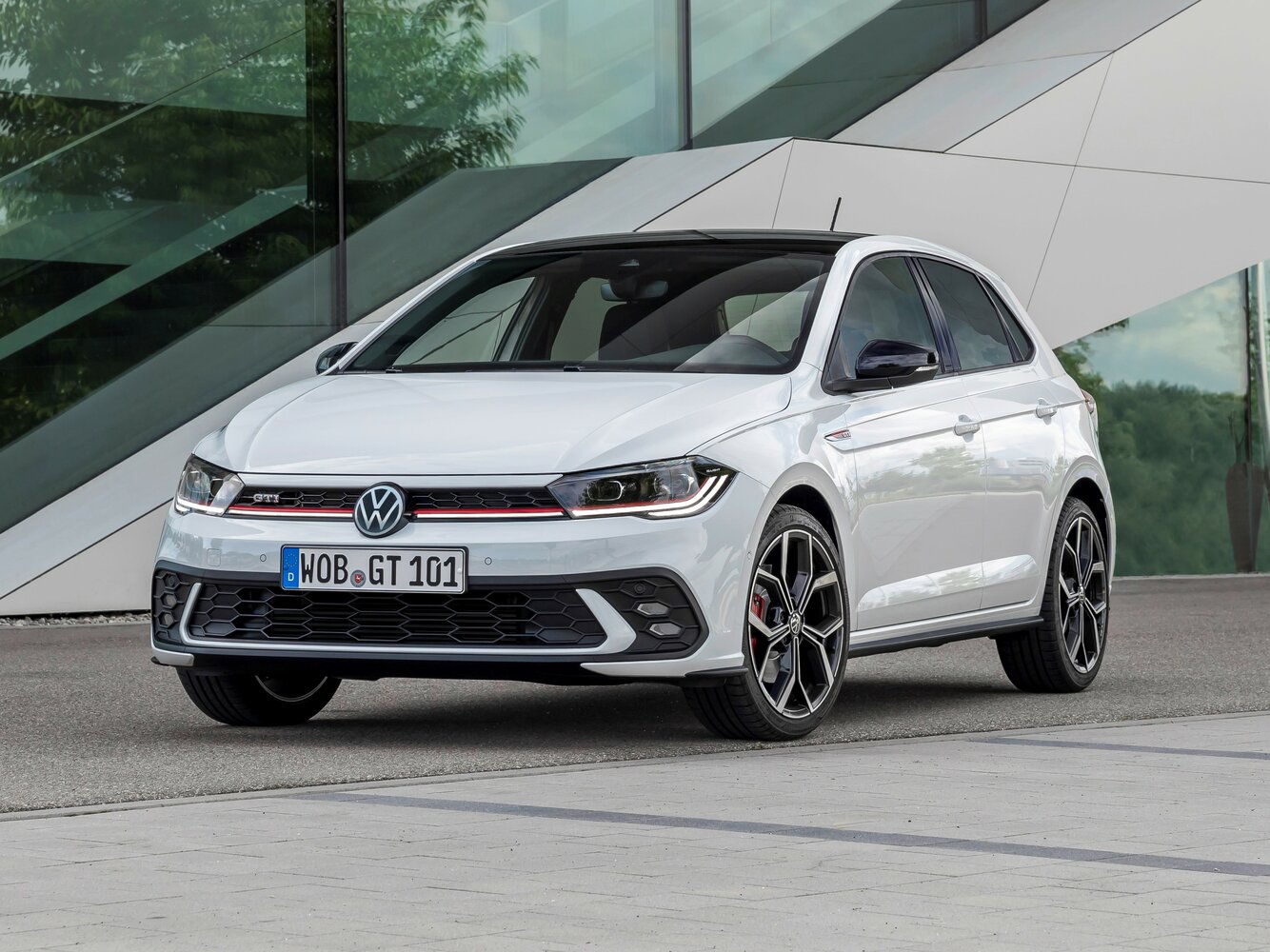 Volkswagen Polo GTI VI (2017-2026) - Хэтчбек 5 дв.