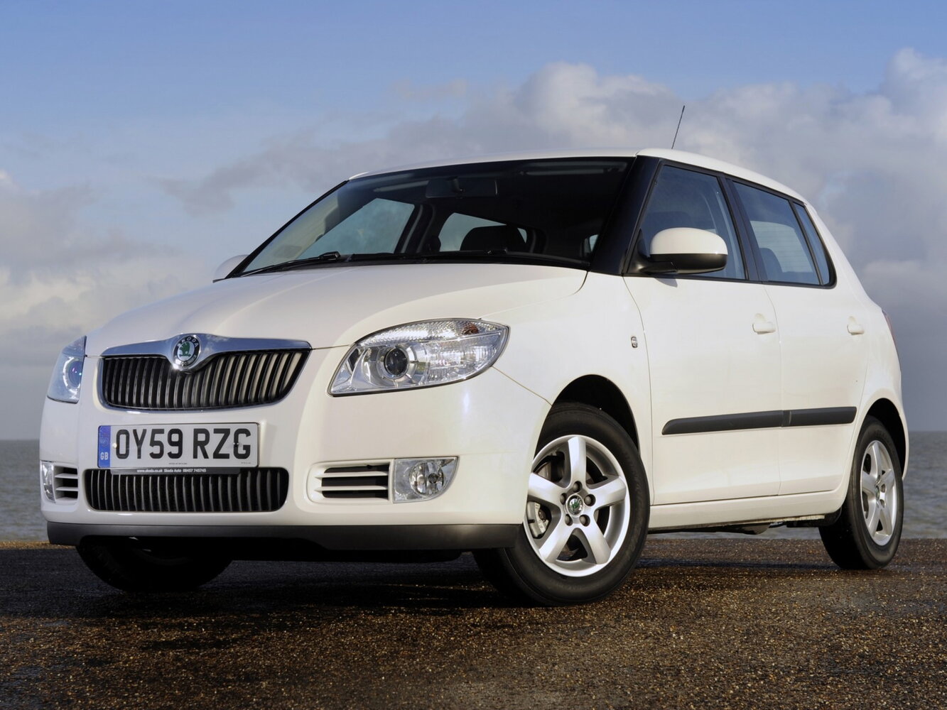 Skoda Fabia II (2007-2014) - Хэтчбек 5 дв.