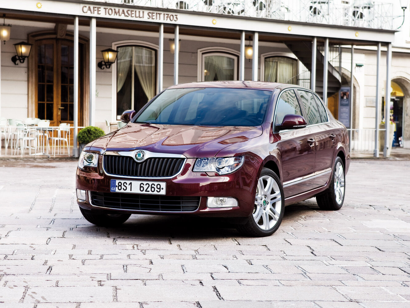 Skoda Superb II (2008-2015) - Лифтбек