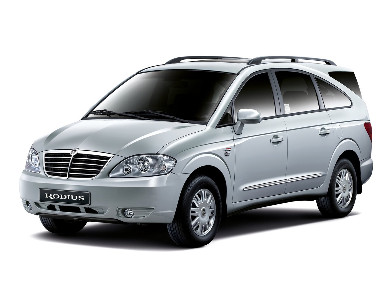 SsangYong Rodius I (2004-2013) - Минивэн