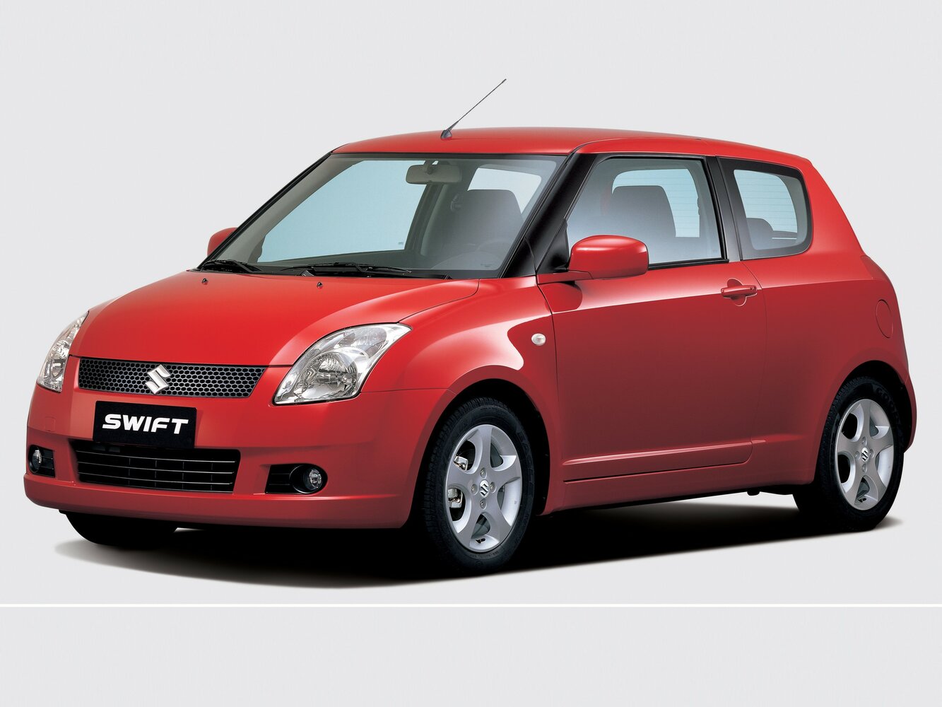 Suzuki Swift III (2004-2011) - Хэтчбек 3 дв.