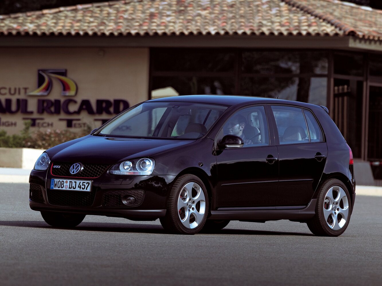 Volkswagen Golf GTI V (2004-2008) - Хэтчбек 5 дв.
