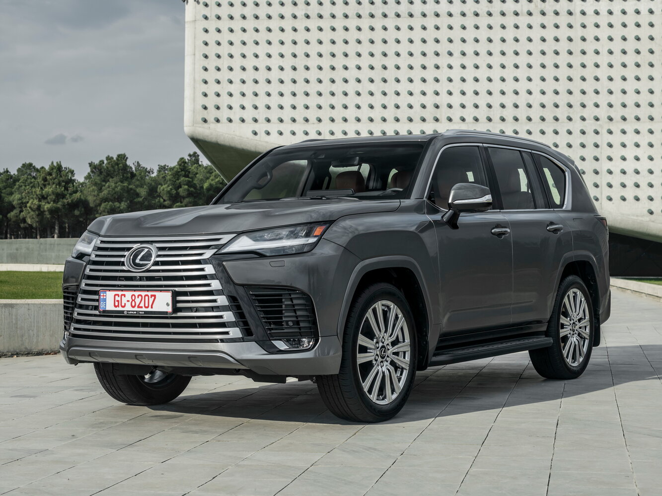 Lexus LX IV (2021-2026) - Внедорожник 5 дв.