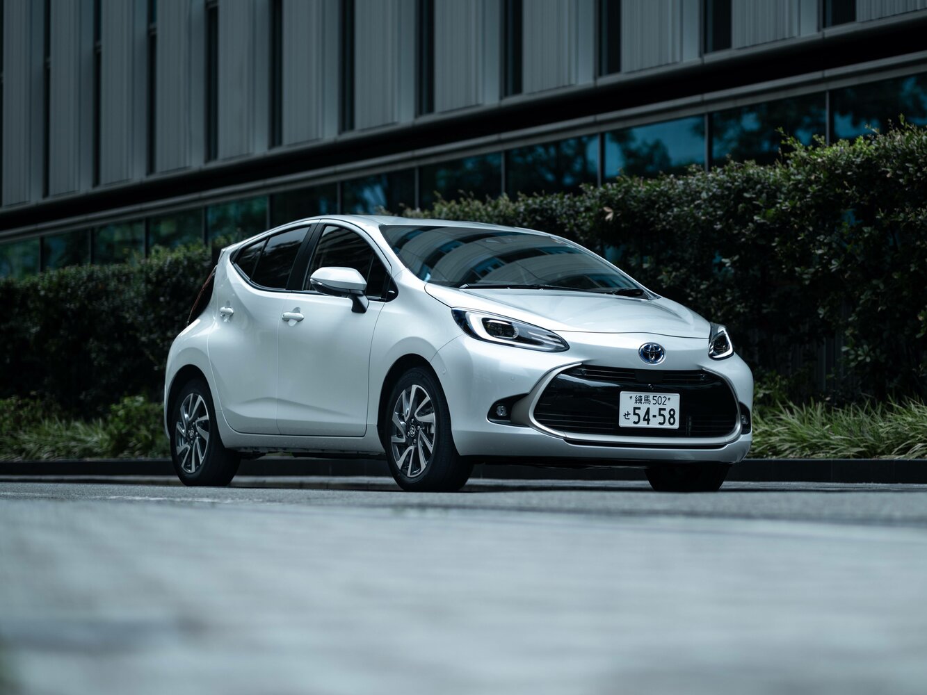 Toyota Aqua II (2021-2026) - Хэтчбек 5 дв.