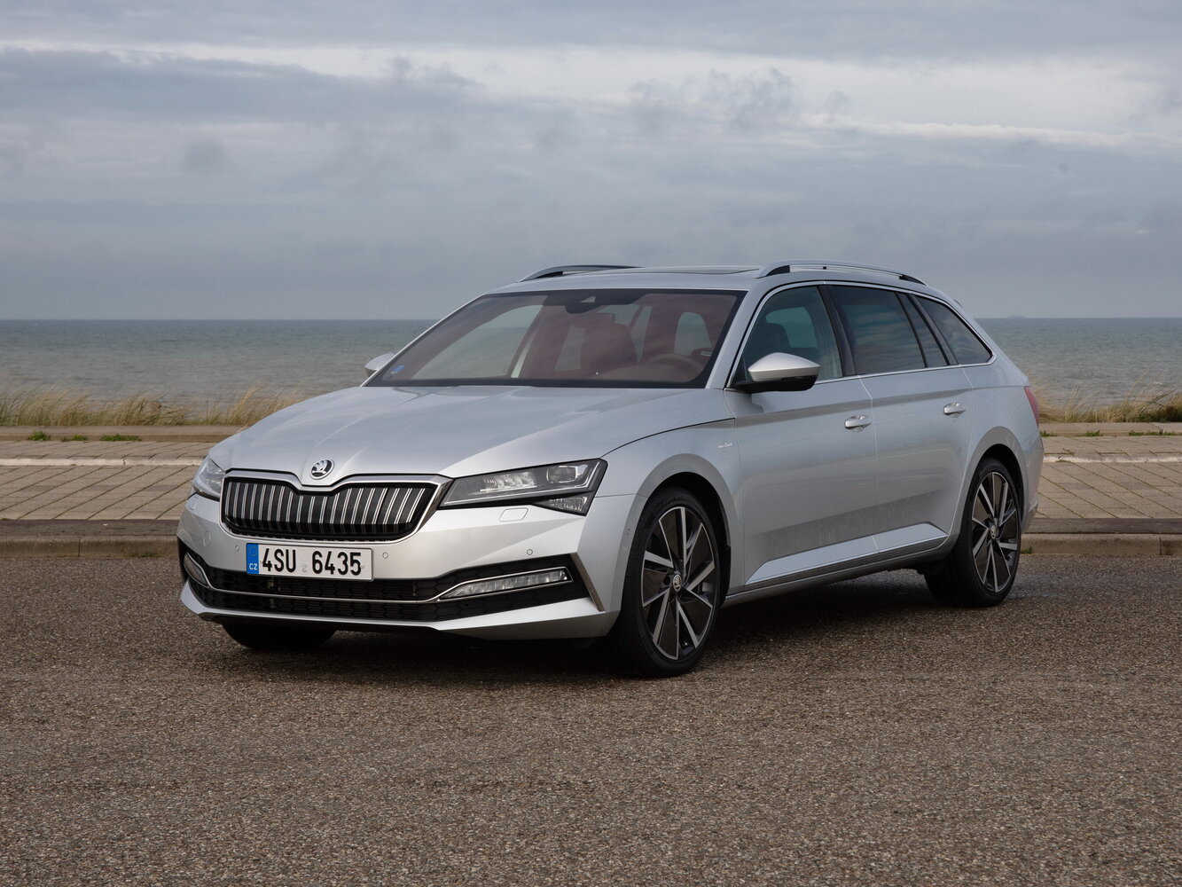 Skoda Superb III (2015-2026) - Универсал 5 дв.