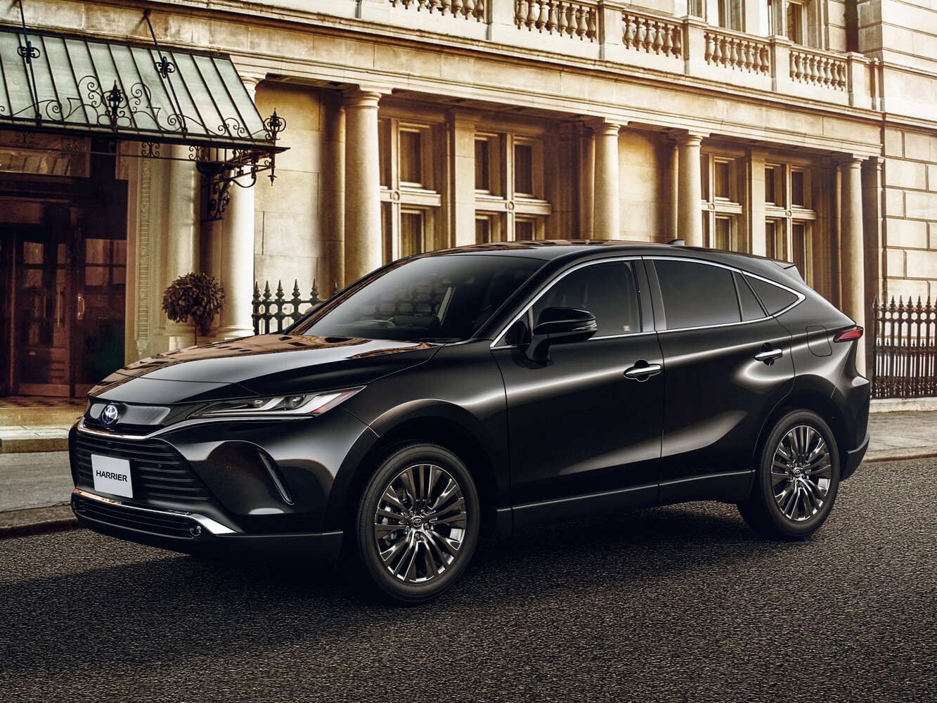 Toyota Harrier IV (2020-2026) - Внедорожник 5 дв.