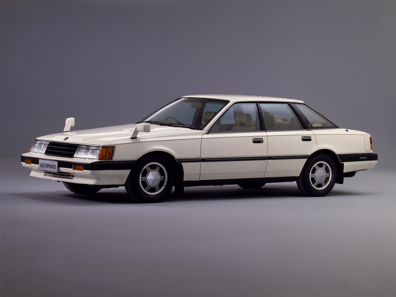 Nissan Leopard I (1980-1986) - Седан-хардтоп