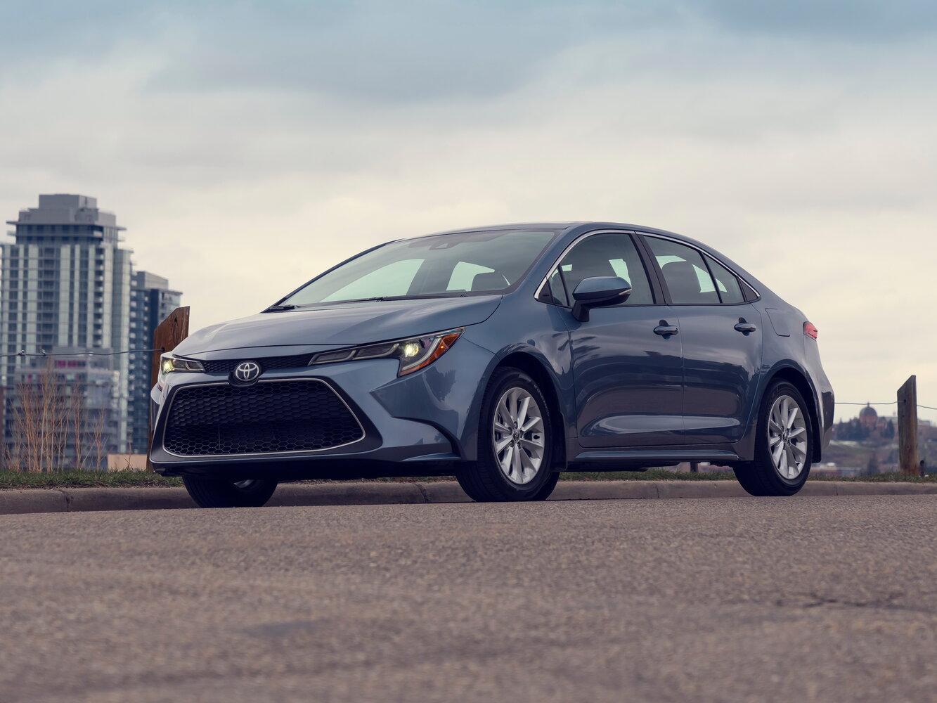 Toyota Corolla XII (2018-2026) - Седан Sporty