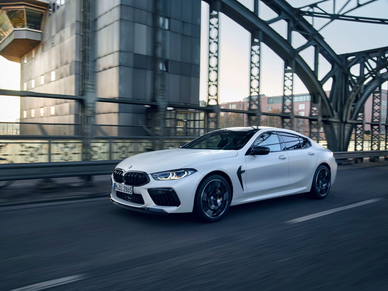 BMW M8 I (2019-2026) - Седан Gran Coupe
