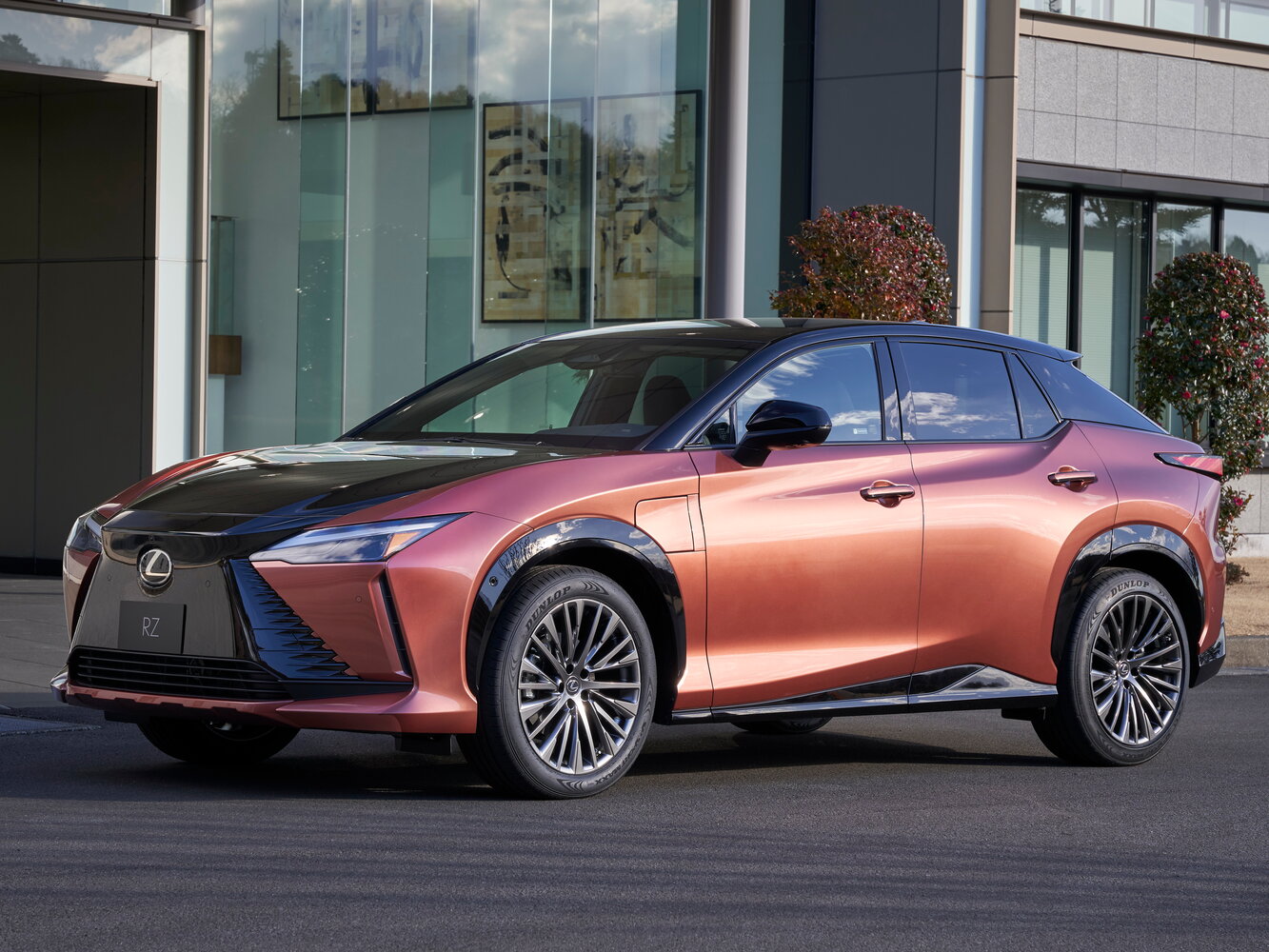 Lexus RZ I (2022-2026) - Внедорожник 5 дв.