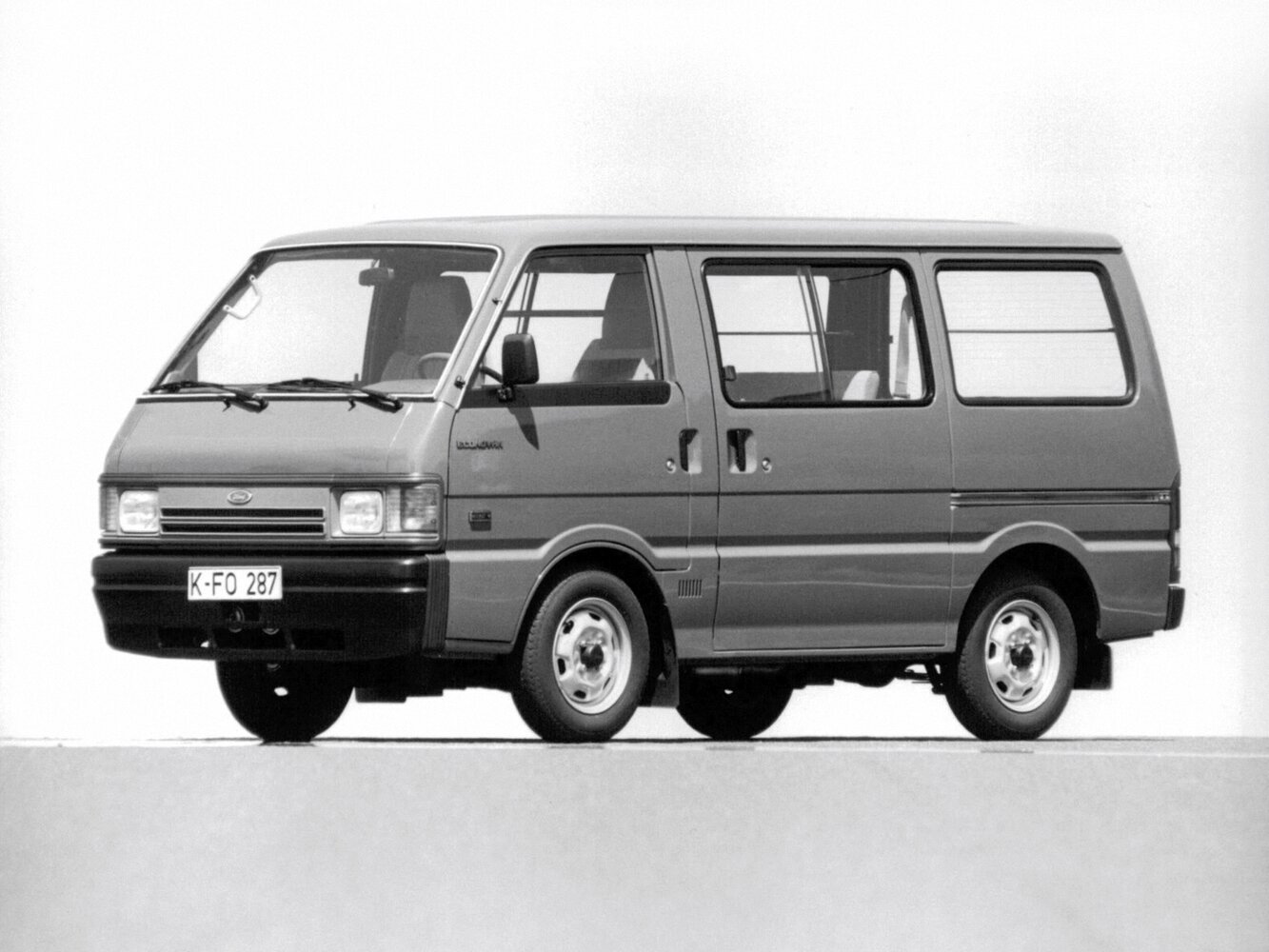 Ford Econovan II (1983-1996) - Минивэн