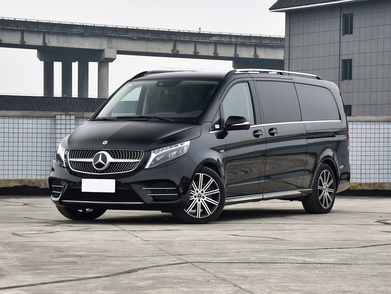 Mercedes-Benz V-Класс III (2014-2026) - Минивэн EXOBILITE