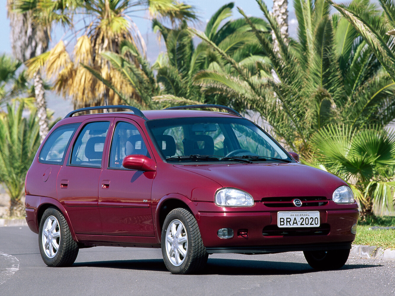 Opel Corsa B (1993-2000) - Универсал 5 дв.