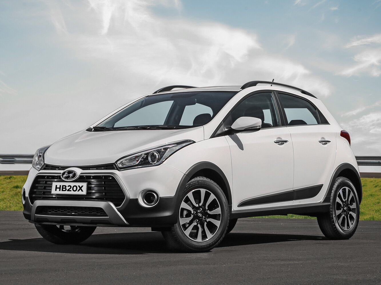Hyundai HB20 I (2012-2019) - Хэтчбек 5 дв. X
