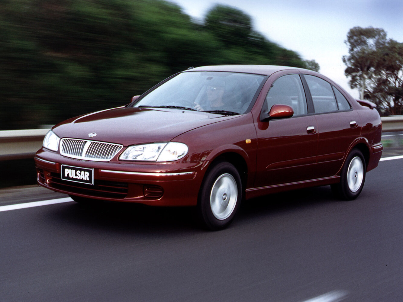 Nissan Pulsar N16 (2000-2005) - Седан