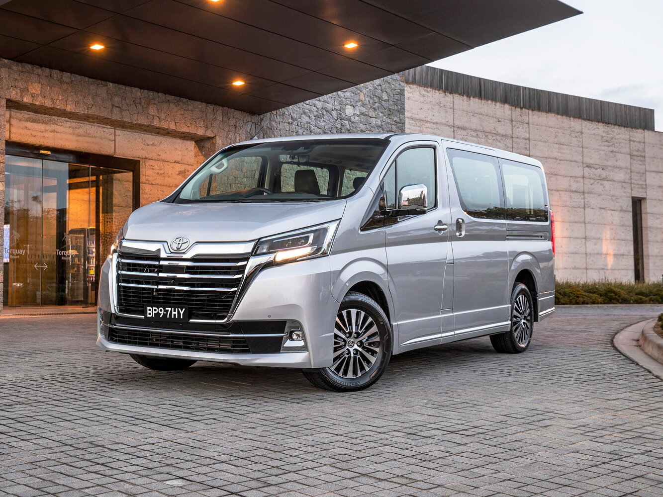 Toyota Granvia II (2019-2026) - Минивэн