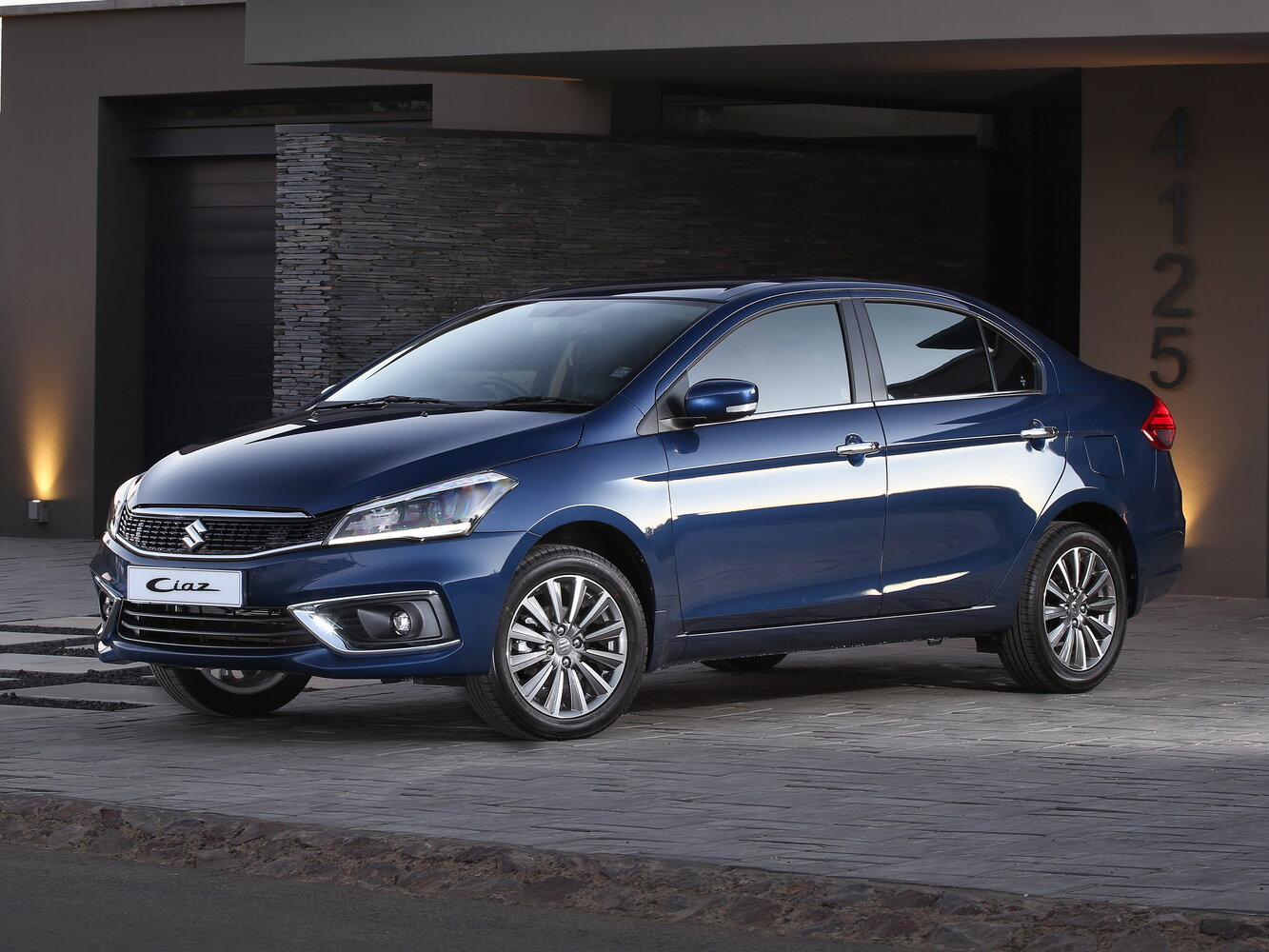 Suzuki Ciaz I (2014-2025) - Седан