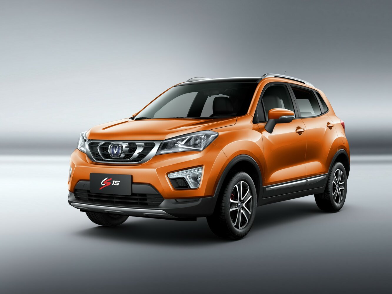 Changan CS15 I (2016-2023) - Внедорожник 5 дв.
